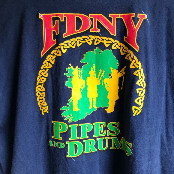 Vintage FDNY Hanes 2XL shirt Pipes and Drums - Picture 4 of 4